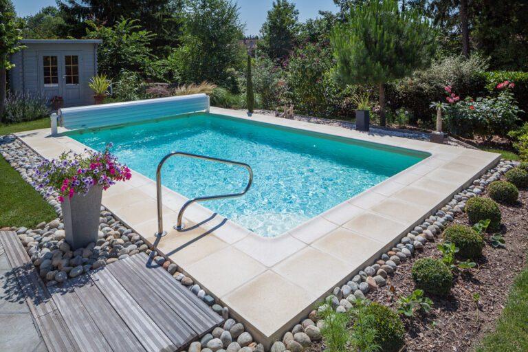 Podgrzewanie wody w basenie – które rozwiązanie będzie najlepsze?